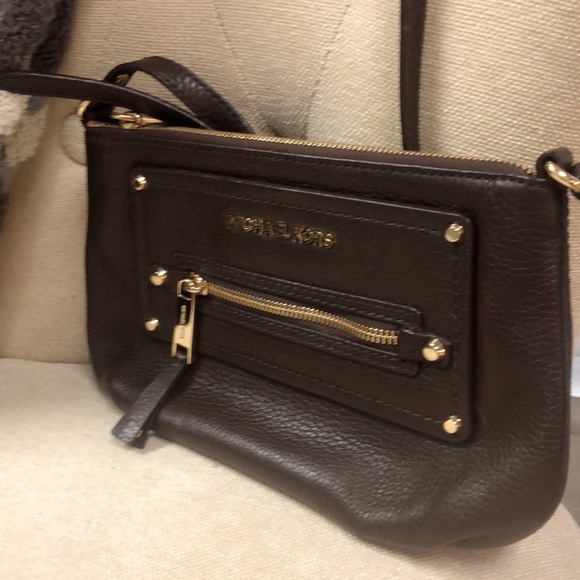 Michael Kors Gilmore crossbody bag - Picture 13 of 13